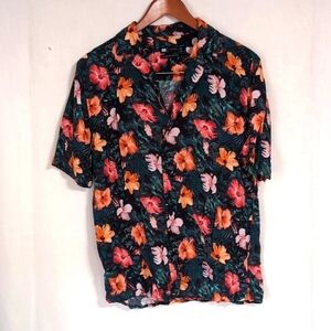 Le 31 Par Simons Green Floral Short Sleeve Button Up Size Small Made in Italy